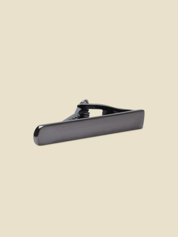 The Black Tux Accessories*Brushed Silver Round Tip Tie Bar